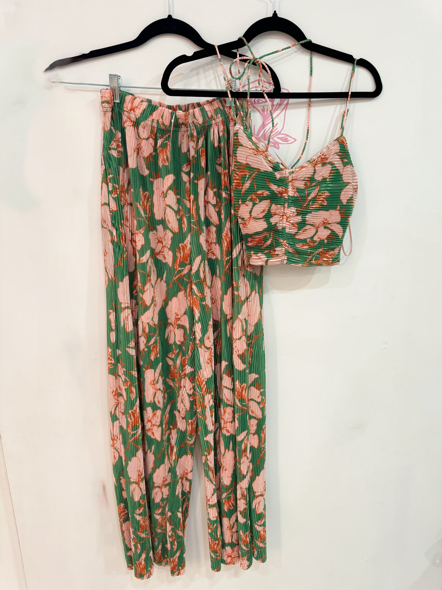 Floral Pleated Pants