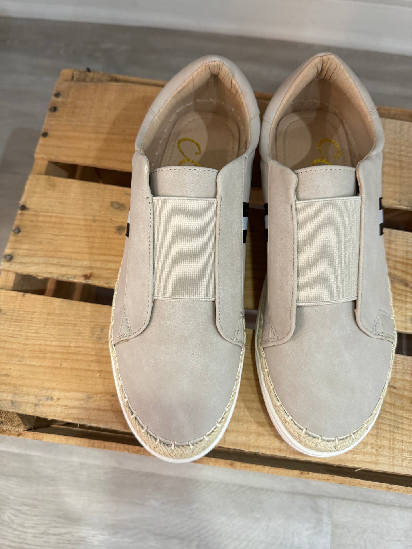 Zen Stripe Sneaker