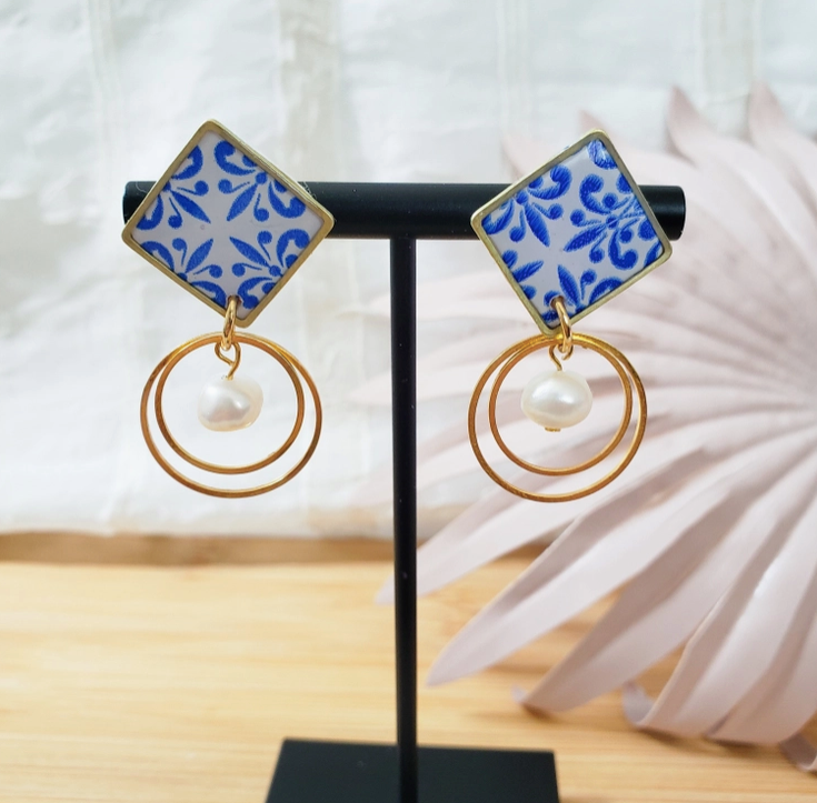 Lisbon Pearl Drop Earrings