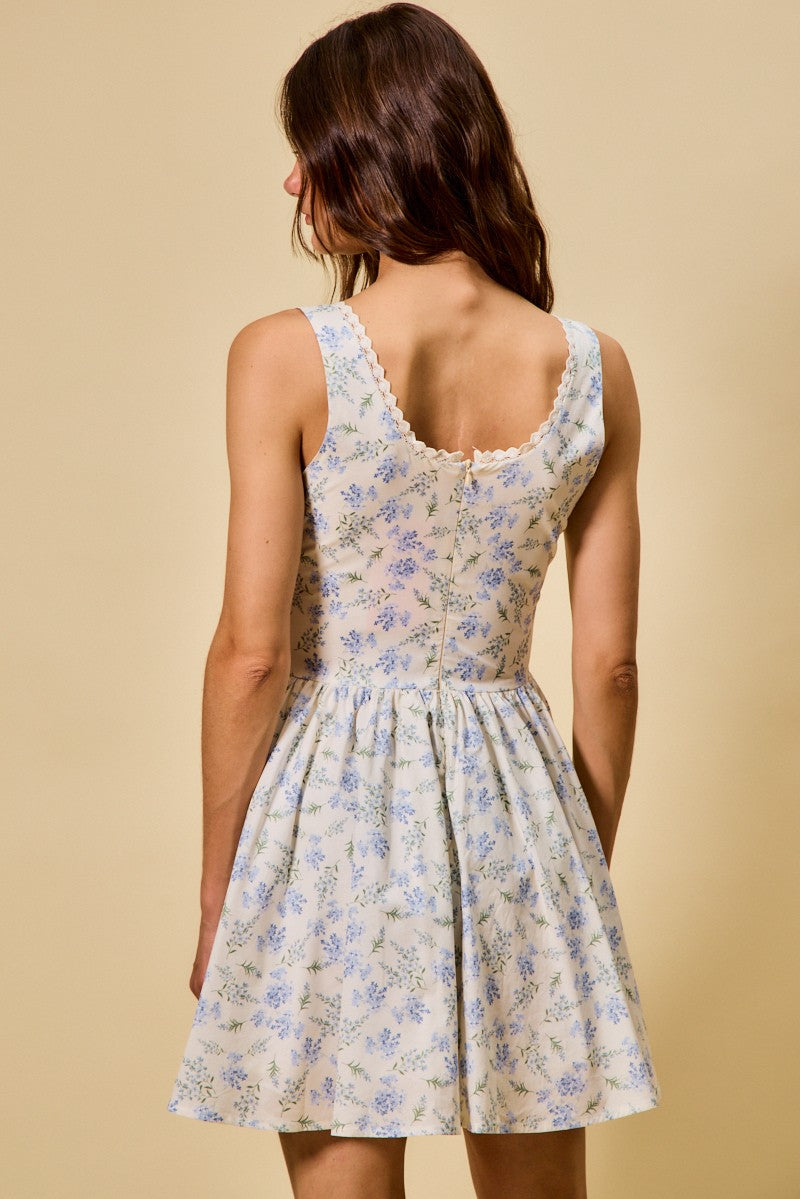 bc2d97f43da644b9856a8a9b8ba04381-Max