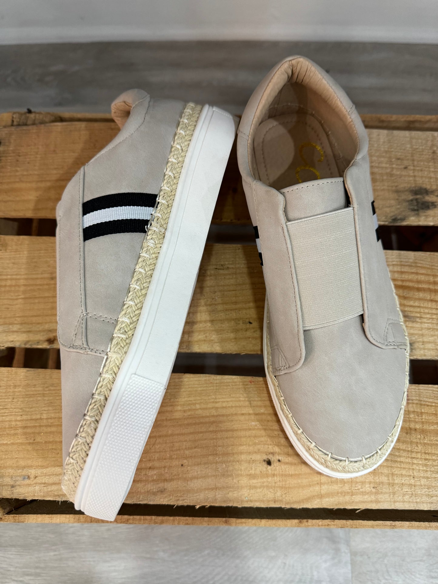 Zen Stripe Sneaker