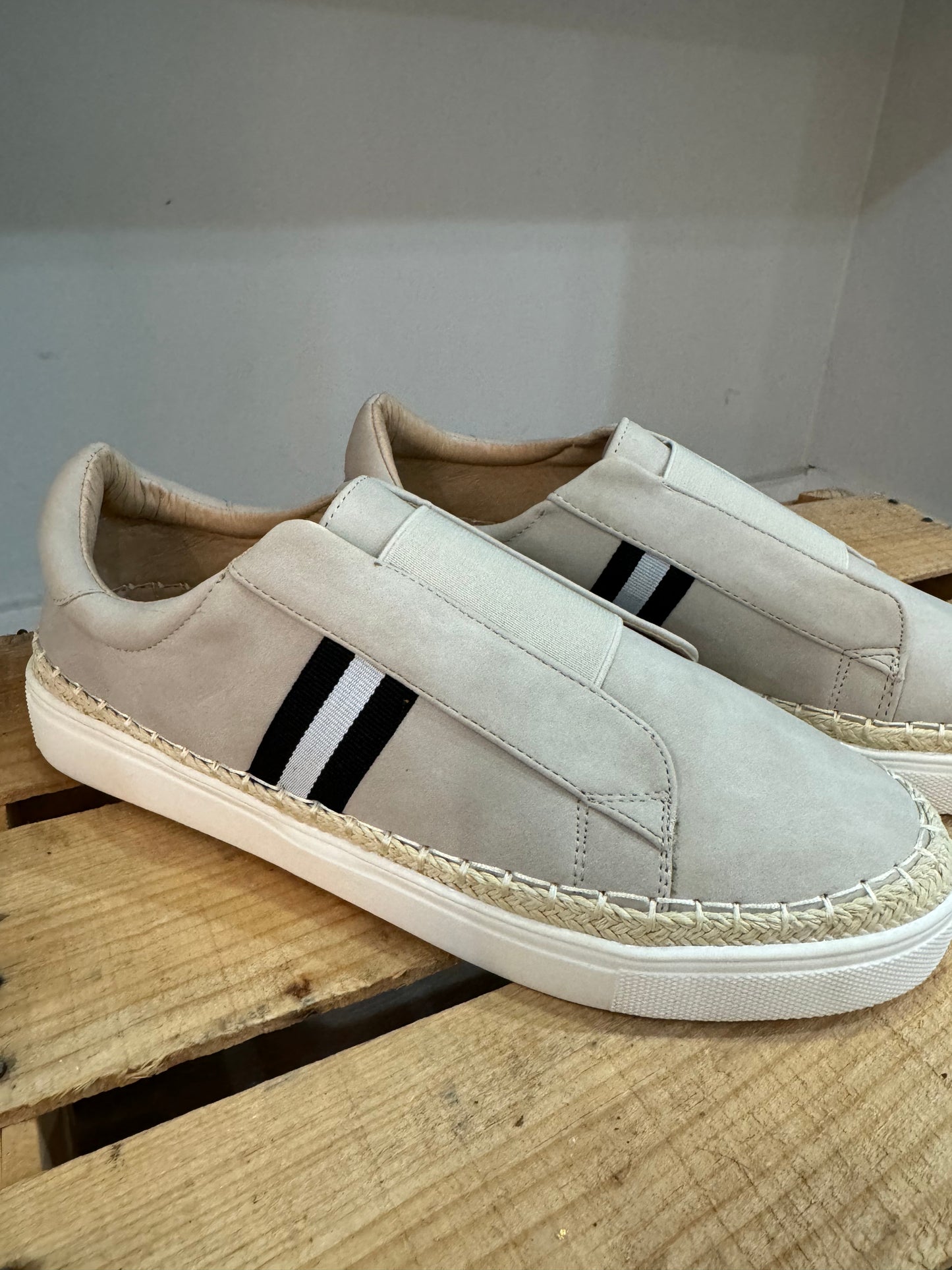 Zen Stripe Sneaker